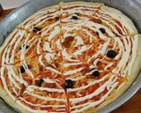 صورة لخطوة 3 من وصفة 🍕 بيتزا على طريقتي 🍕