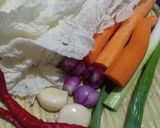 Foto langkah ke 1 dari resep Tumis Sawi Putih + Wortel.