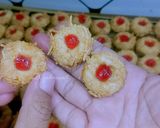 Foto langkah ke 7 dari resep 1 adonan untuk 3 macam kue lebaran.