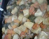 Foto del paso 3 de la receta: Pollo con verduras a la bolsita