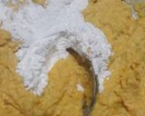 Gambar langkah 1 resipi Kuih koci labu leleh moden.