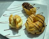 Foto del paso 8 de la receta: Pasta choux o masa bomba, crema pastelera y cubierta sabor a chocolate. 💗🤌🏻