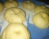 A picture of step 2 of Doughnut 2.