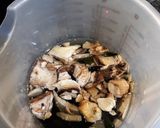 Foto del paso 2 de la receta Crema de portobello con algas wakame