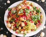 A picture of step 7 of Makhana foxnuts Bhel.