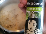 Sopa de garbanzos con fideos con pollo