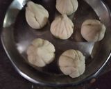 A picture of step 3 of Coconut semolina milk modak.
