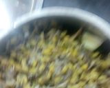 A picture of step 3 of வாழைப்பூ பொரியல்.