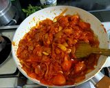 A picture of step 2 of Basic Red Gravy.