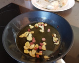 Foto del paso 3 de la receta: Bacalao Skrei con refrito de ajos y jamón