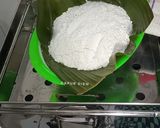 Foto langkah ke 4 dari resep Kue Putu Pandan.