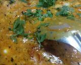 A picture of step 3 of Malai tadka with laccha paratha.