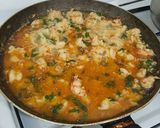 Foto del paso 3 de la receta: Arroz con langostinos al ajillo