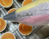 Foto langkah ke 15 dari resep Cupcake Lembut tanpa Emulsifier.