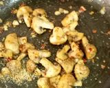 A picture of step 2 of Butter Garlic Mushrooms.