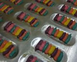 Foto langkah ke 3 dari resep Lidah Kucing Rainbow.