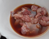 Foto del paso 1 de la receta: Ensalada de pollo macerado en salsa de soja