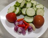 Foto langkah ke 1 dari resep Blustru Telur Tomat.