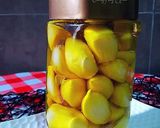 Foto del paso 5 de la receta: Ajos macerados en aceite de oliva virgen extra