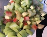 Une image de l'étape 6 de Tarte quadrillée à la rhubarbe et vanille,pâte brisée au sucre de canne.