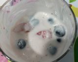 Foto del paso 2 de la receta Frutas rojas con yogur y polen