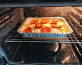 Foto del paso 4 de la receta: Salmón con verduras y huevo