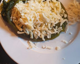 Foto del paso 5 de la receta: Chile relleno de camarones keto