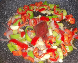 Foto del paso 3 de la receta: Masas de cangrejo en salsa con papas