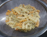 Foto del paso 1 de la receta: Pasta con bechamel y huevo