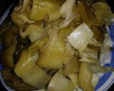 Hình bước làm 3 của món Cá Ngừ Kho Dưa Cải