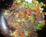 Foto del paso 2 de la receta: Carne salteada con verduras