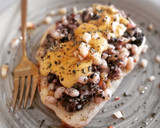 Foto del paso 7 de la receta: Torrada de fessolets, butifarra, morcilla y manzana