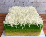 Foto langkah ke 5 dari resep Bolu Lapis Pandan Keju.