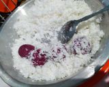 Foto langkah ke 6 dari resep Kelepon Buah Naga.