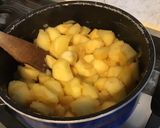 Une image de l'étape 2 de Compote pommes et pistache.