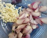 Foto langkah ke 1 dari resep Nasi Goreng Kecap.