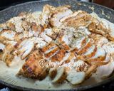 Foto langkah ke 3 dari resep Saus Alfredo Ayam & Jamur.