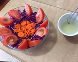Foto del paso 5 de la receta: Brusquetas con vegetales y ensalada de repollo colorado, tomate