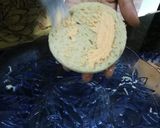 A picture of step 3 of Bread Pizza Disc.