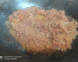 A picture of step 2 of Cheesy Paneer Bhurji.