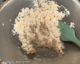 Foto langkah ke 2 dari resep Garlic Butter Rice.