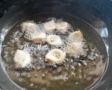 A picture of step 8 of Layered Diya Mathri.
