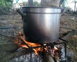 Foto del paso 2 de la receta: Sancocho de gallina criolla hecha a leña