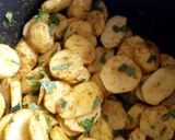 A picture of step 2 of Simple deep fry potatoes.