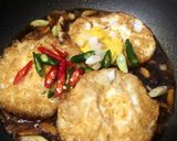 Foto langkah ke 6 dari resep Telor ceplok bumbu kecap.