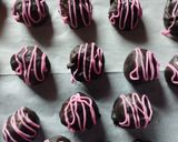 Foto langkah ke 5 dari resep Bola - Bola Cokelat Simple Bahan.