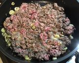 Une image de l'étape 9 de Pommes de terre au bœuf, ail fumé, shiitakes et bouillon de chevreau.