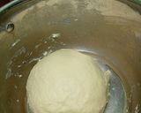 Foto langkah ke 4 dari resep Pizza Homemade Sederhana.