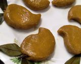 A picture of step 6 of Stuffed Mango Shondesh.