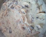 Foto del paso 2 de la receta: Salsa de hongos para pastas 🍄